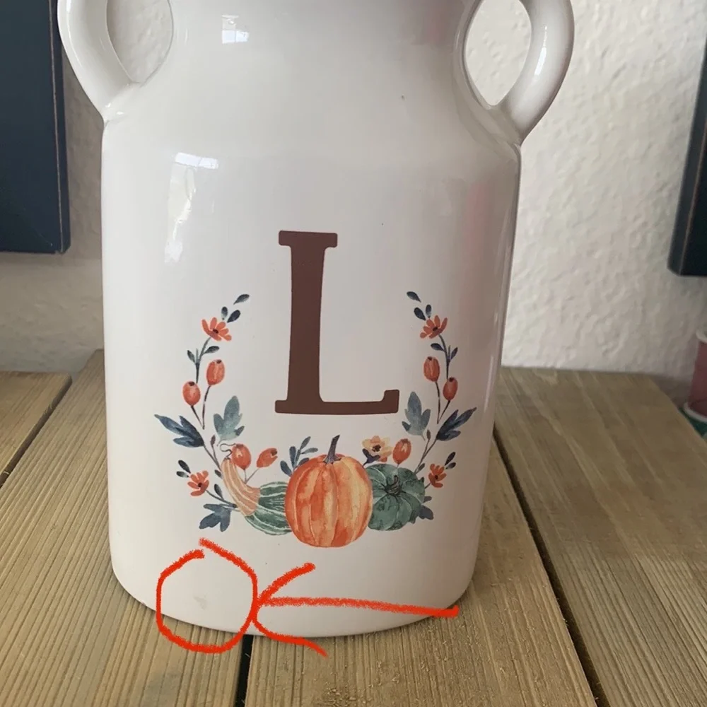Monogram‎ Vase Letter “L” - Ashland Fall - Picture 6 of 11
